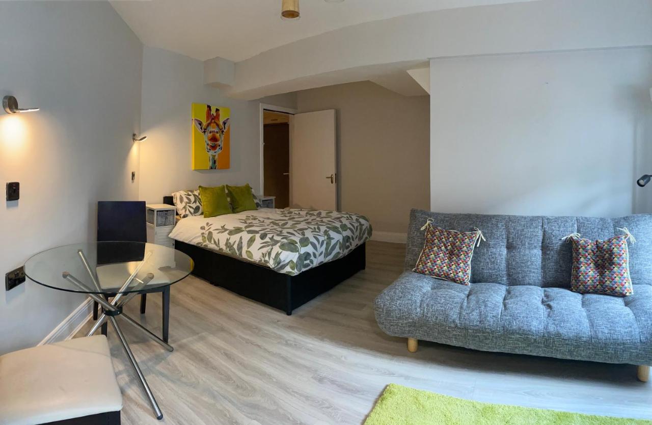 Mariners Rest One Bedroom Apartment In Innishannon Village Cork Exterior photo